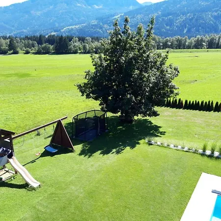 Nico's Place * Jenig