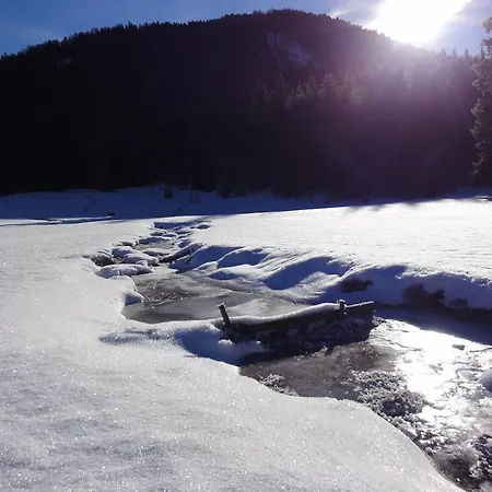 아파트 Nico's Place