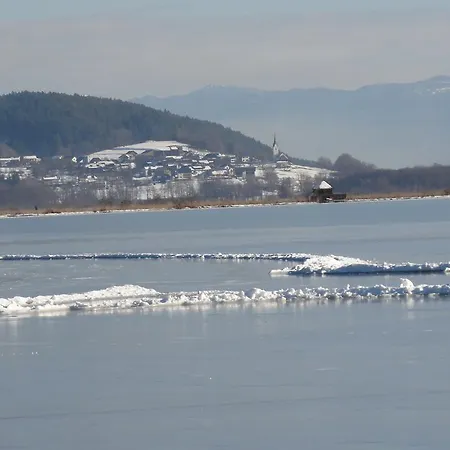 Apartment Nico's Place Jenig