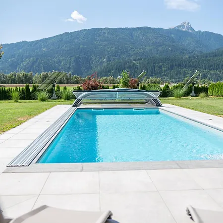 Nico's Place Apartment Jenig